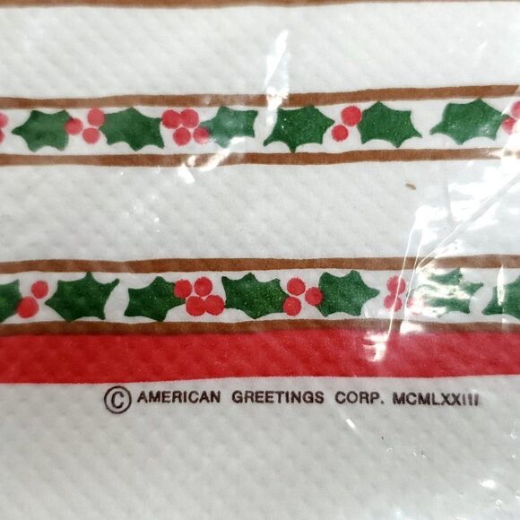 Vtg 1973 Christmas Holly Hobbie Crepe Tablecover Tablecloth Cottagecore Red - Picture 2 of 3